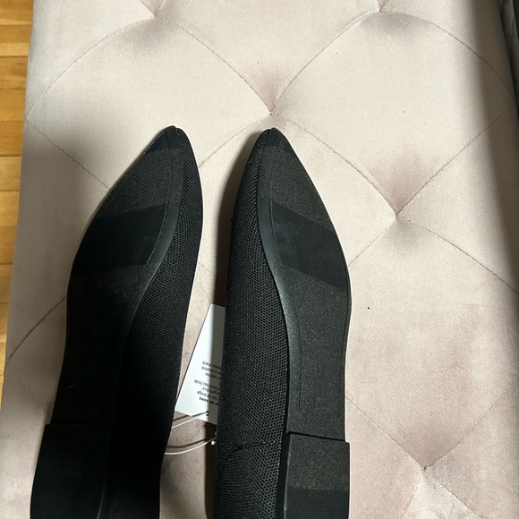 Old Navy Pointed Flats - Picture 3 of 3
